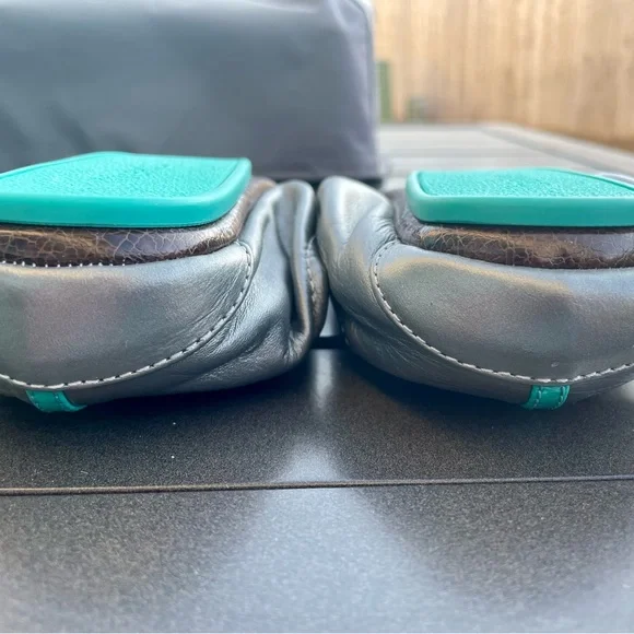 🥿 BNIB Metallic Pewter Tieks 🥿 - Picture 4 of 5